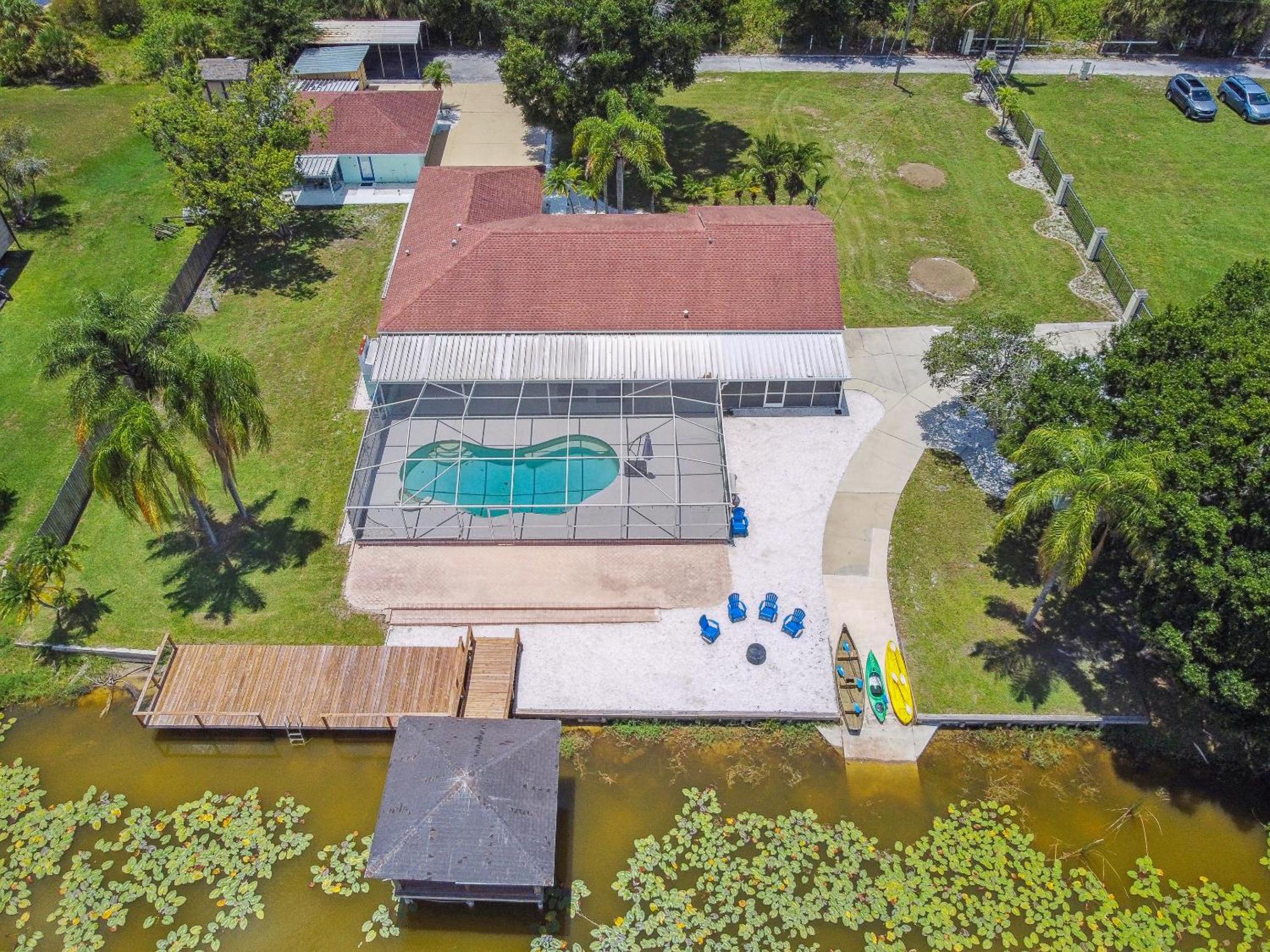 Lake House Westchase Area. Heated Pool Waterfront! Tampa Eksteriør billede