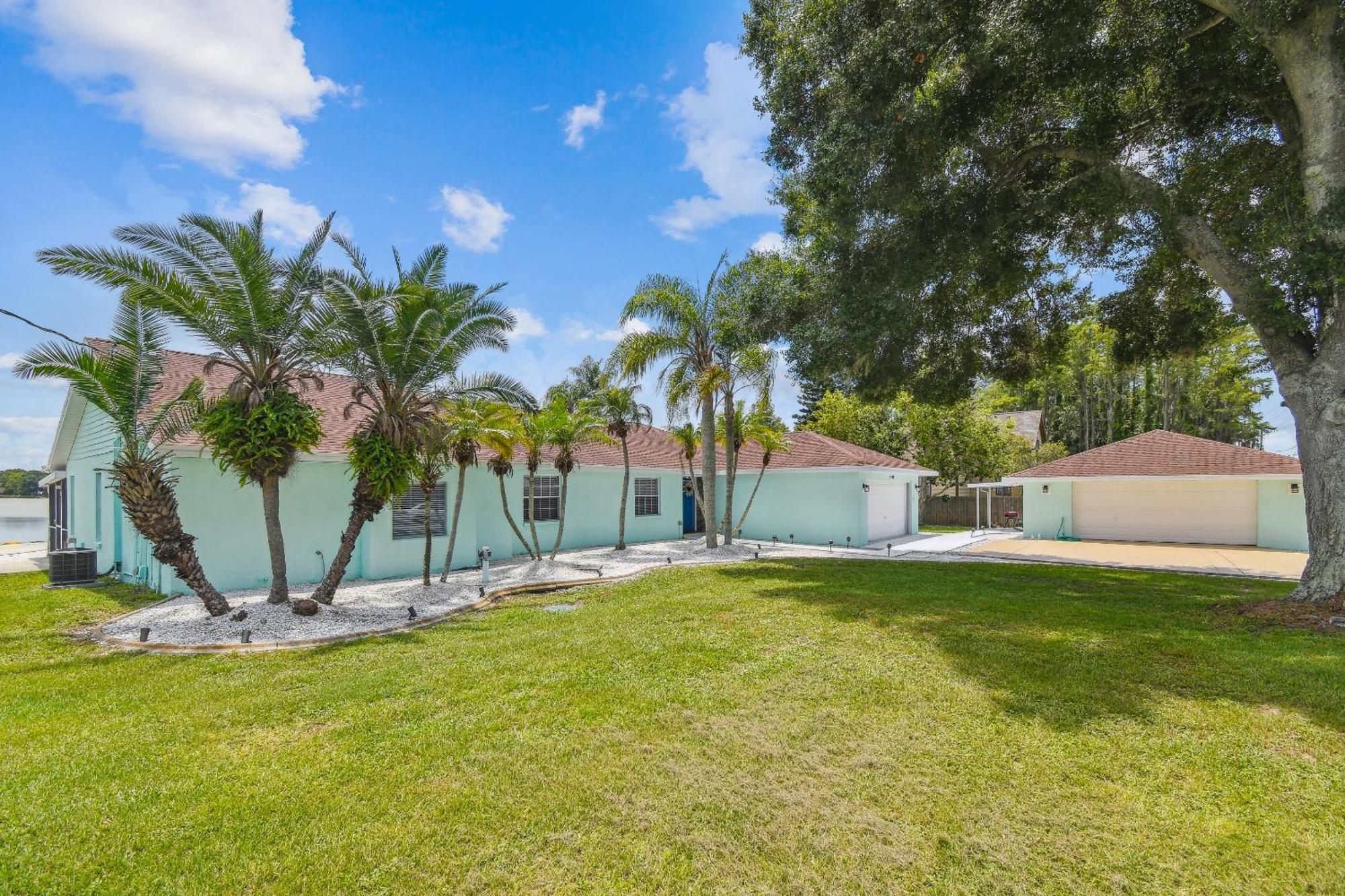 Lake House Westchase Area. Heated Pool Waterfront! Tampa Eksteriør billede