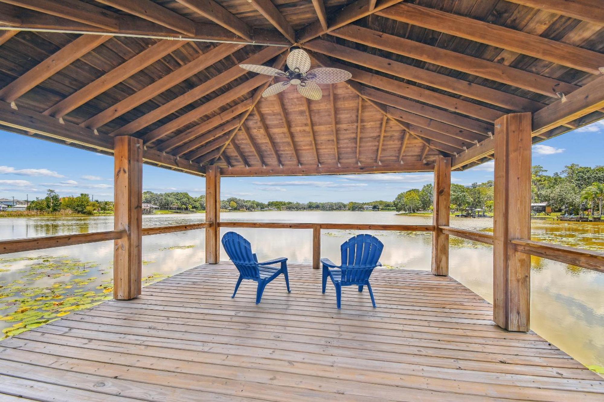 Lake House Westchase Area. Heated Pool Waterfront! Tampa Eksteriør billede