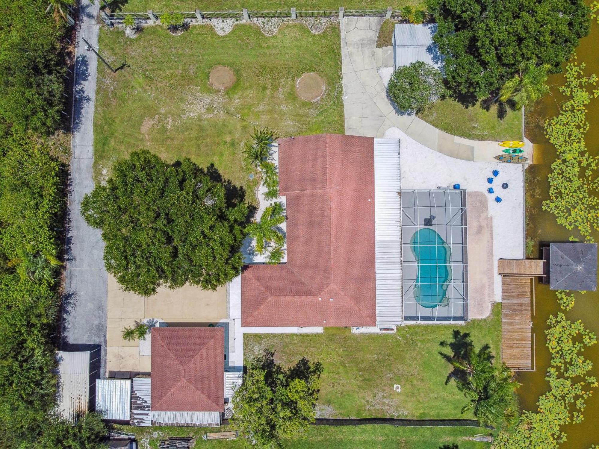 Lake House Westchase Area. Heated Pool Waterfront! Tampa Eksteriør billede