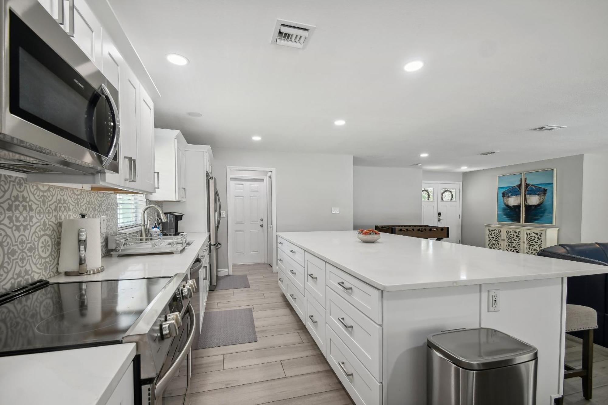 Lake House Westchase Area. Heated Pool Waterfront! Tampa Eksteriør billede