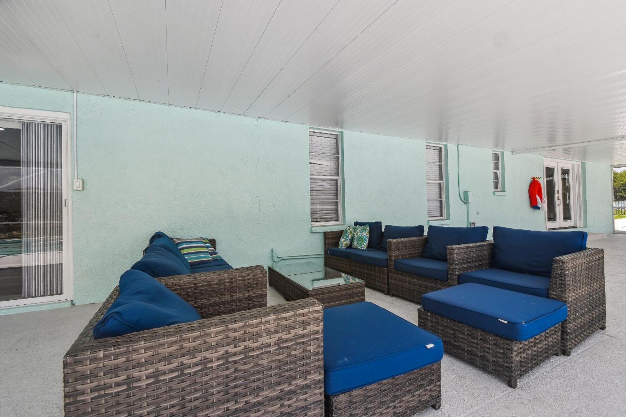 Lake House Westchase Area. Heated Pool Waterfront! Tampa Eksteriør billede