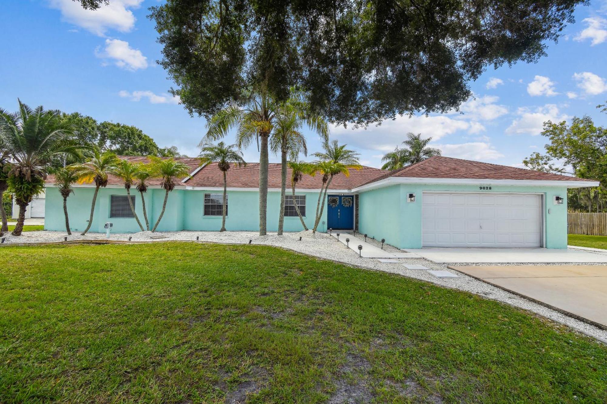 Lake House Westchase Area. Heated Pool Waterfront! Tampa Eksteriør billede